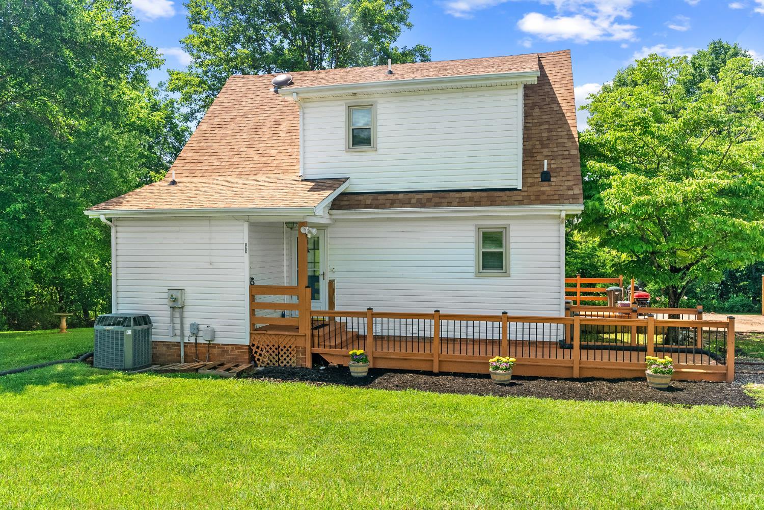 1817 Elkton Farm Road, Forest, Virginia image 3