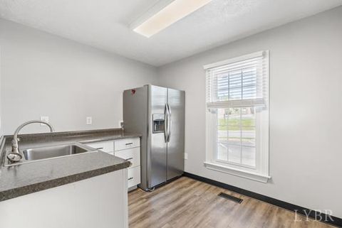 Tiny photo for 6200 Fort Avenue, Lynchburg, VA 24502 (MLS # 364164)