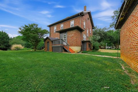 Tiny photo for 18697 Forest Road, Lynchburg, VA 24502 (MLS # 366436)