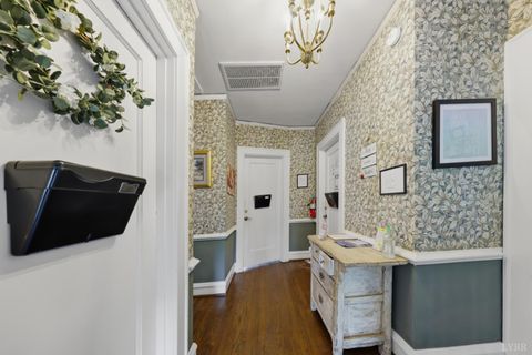 Tiny photo for 18697 Forest Road, Lynchburg, VA 24502 (MLS # 366436)