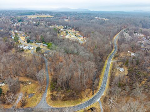 Tiny photo for 387 reusens Road, Lynchburg, VA 24503 (MLS # 363890)