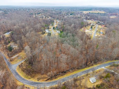 Tiny photo for 387 reusens Road, Lynchburg, VA 24503 (MLS # 363890)