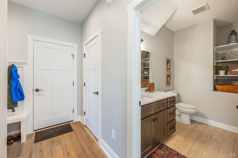 Tiny photo for 4442 Goode Road, Goode, VA 24556 (MLS # 365597)