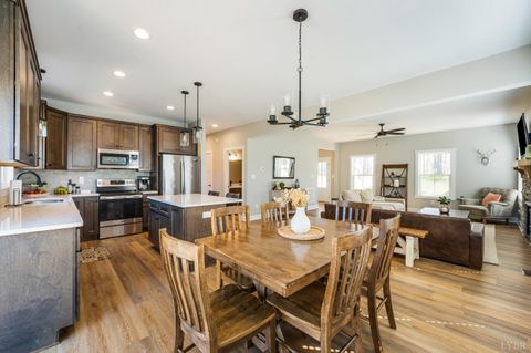 Tiny photo for 4442 Goode Road, Goode, VA 24556 (MLS # 365597)