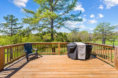 Tiny photo for 4442 Goode Road, Goode, VA 24556 (MLS # 365597)