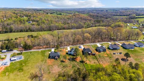 Tiny photo for 4442 Goode Road, Goode, VA 24556 (MLS # 365597)