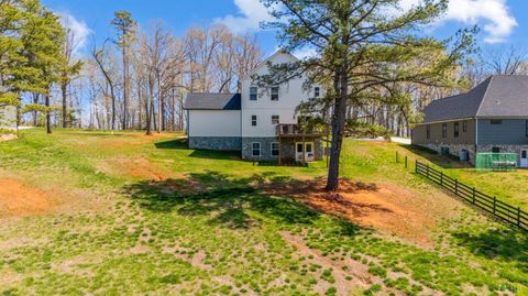 Tiny photo for 4442 Goode Road, Goode, VA 24556 (MLS # 365597)