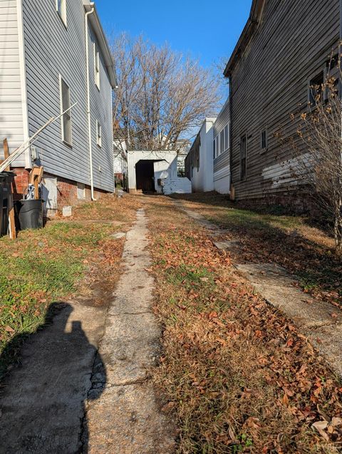 Tiny photo for 1112 pierce St, Lynchburg, VA 24502 (MLS # 363426)