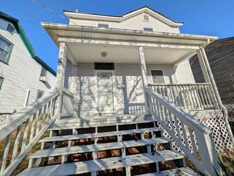 Photo of 1112 pierce St, Lynchburg, VA 24502 (MLS # 363426)