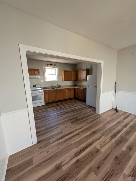 Tiny photo for 1112 pierce St, Lynchburg, VA 24502 (MLS # 363426)