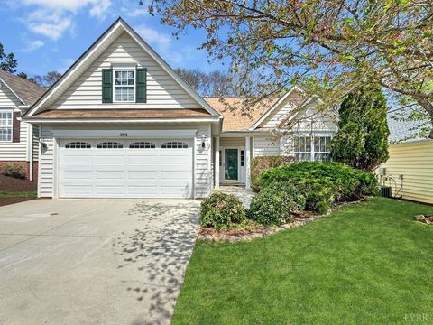 Photo of 404 Legacy Oaks Circle, Lynchburg, VA 24501 (MLS # 365458)