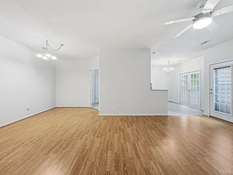 Tiny photo for 404 Legacy Oaks Circle, Lynchburg, VA 24501 (MLS # 365458)