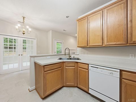 Tiny photo for 404 Legacy Oaks Circle, Lynchburg, VA 24501 (MLS # 365458)