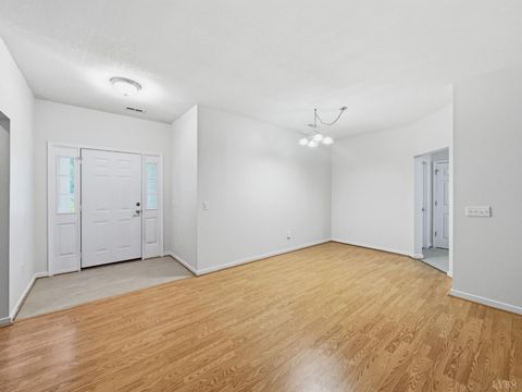 Tiny photo for 404 Legacy Oaks Circle, Lynchburg, VA 24501 (MLS # 365458)