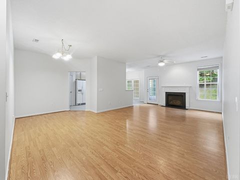 Tiny photo for 404 Legacy Oaks Circle, Lynchburg, VA 24501 (MLS # 365458)