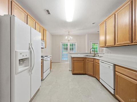 Tiny photo for 404 Legacy Oaks Circle, Lynchburg, VA 24501 (MLS # 365458)
