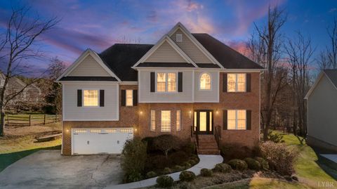 Photo of 1040 Hooper Woods Drive, Forest, VA 24551 (MLS # 363623)