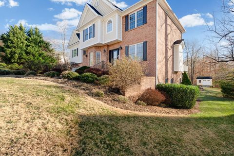 Tiny photo for 1040 Hooper Woods Drive, Forest, VA 24551 (MLS # 363623)