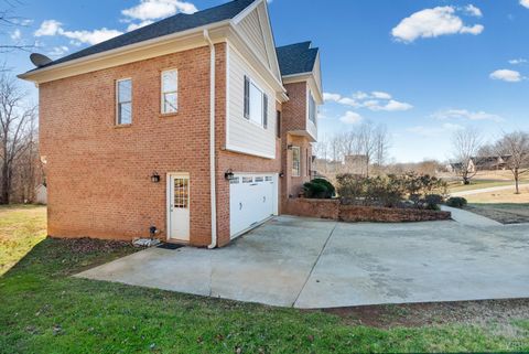 Tiny photo for 1040 Hooper Woods Drive, Forest, VA 24551 (MLS # 363623)