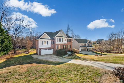 Tiny photo for 1040 Hooper Woods Drive, Forest, VA 24551 (MLS # 363623)