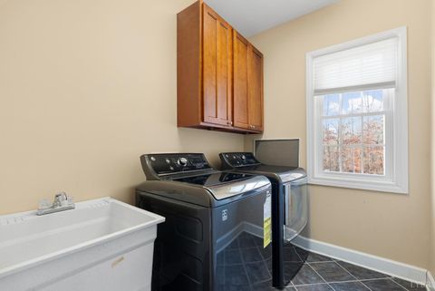 Tiny photo for 1040 Hooper Woods Drive, Forest, VA 24551 (MLS # 363623)