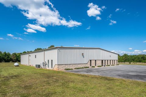 Tiny photo for 200 Industrial Park, Appomattox, VA 24522 (MLS # 364475)