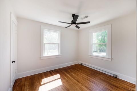 Tiny photo for 510 Sussex Street, Lynchburg, VA 24501 (MLS # 365922)