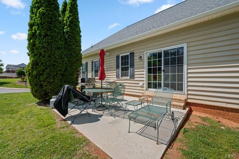 Tiny photo for 607 Garbo Drive, Lynchburg, VA 24502 (MLS # 366715)