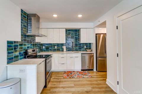 Tiny photo for 1500 Main Street #301, Lynchburg, VA 24504 (MLS # 366420)