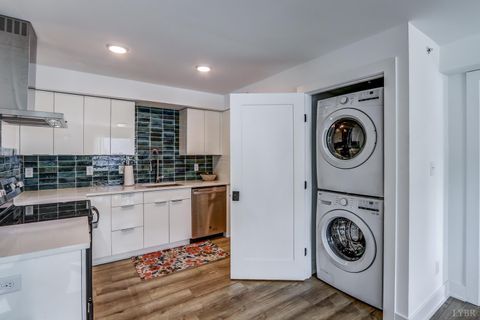 Tiny photo for 1500 Main Street #301, Lynchburg, VA 24504 (MLS # 366420)
