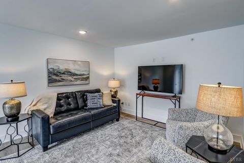 Tiny photo for 1500 Main Street #301, Lynchburg, VA 24504 (MLS # 366420)