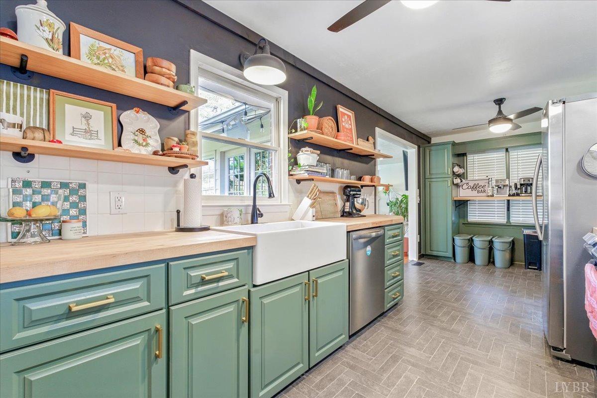 505 Dawnridge Drive, Lynchburg, Virginia image 17