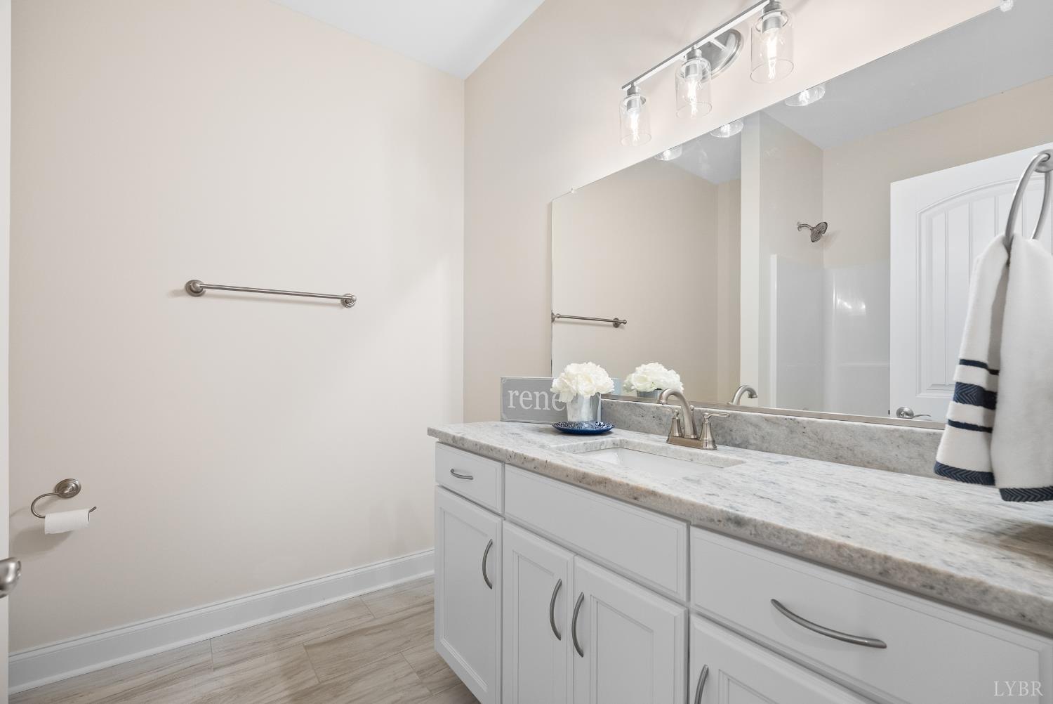 174 Villa Oak Circle, Bedford, Virginia image 22
