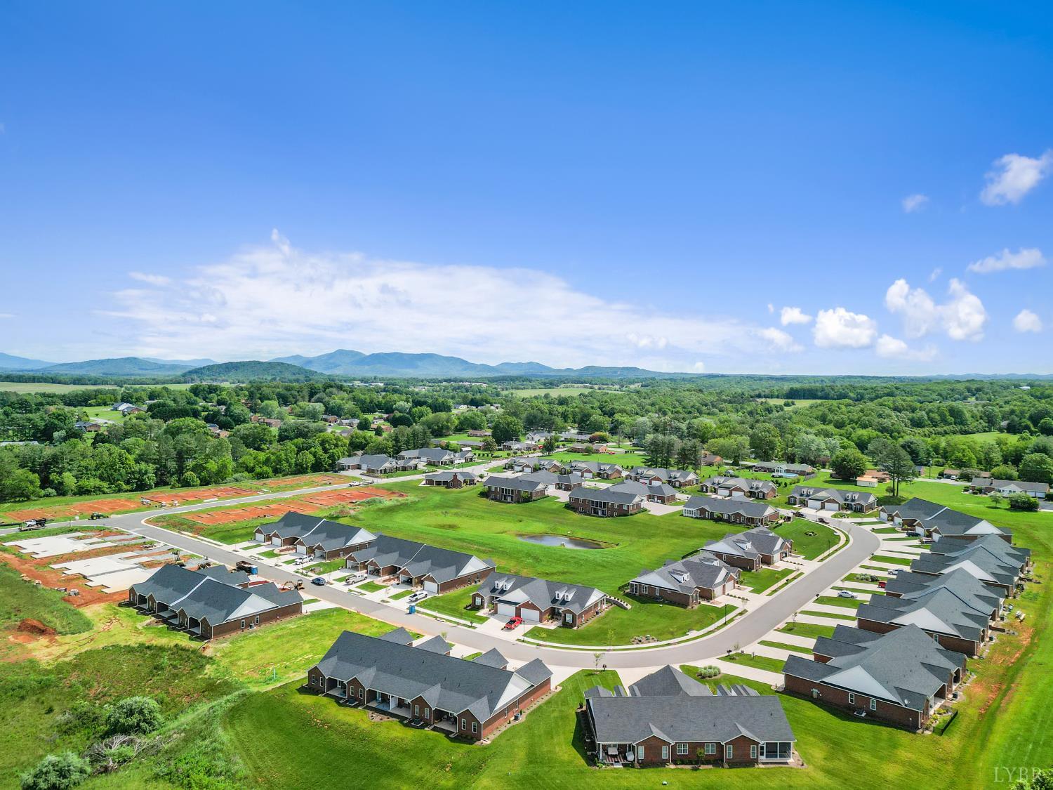 174 Villa Oak Circle, Bedford, Virginia image 35
