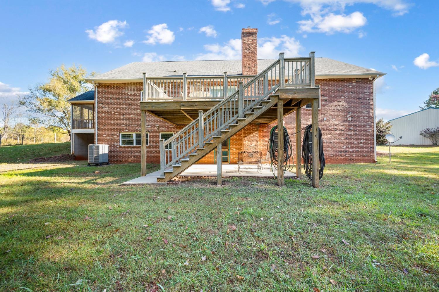 1740 White Road, Forest, Virginia image 9