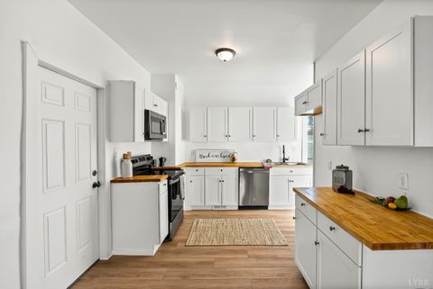 Tiny photo for 1800 Floyd Street, Lynchburg, VA 24501 (MLS # 363839)