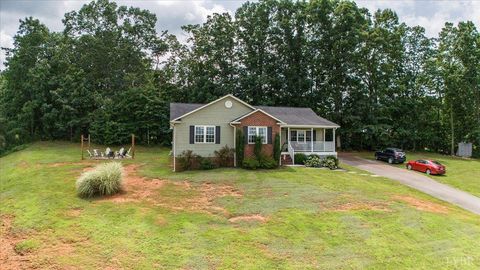 Photo of 24 Trotter Lane, Concord, VA 24538 (MLS # 362449) Photo of 24 Trotter Lane, Concord, VA 24538 (MLS # 362449)