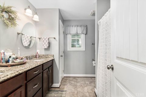 Tiny photo for 24 Trotter Lane, Concord, VA 24538 (MLS # 362449)