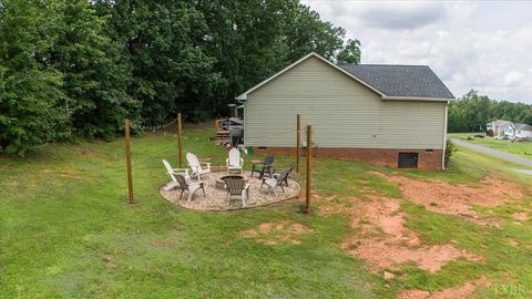 Tiny photo for 24 Trotter Lane, Concord, VA 24538 (MLS # 362449)