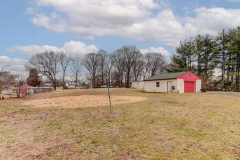 Tiny photo for 201 Seminole Drive, Madison Heights, VA 24572 (MLS # 364543)
