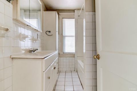 Tiny photo for 201 Seminole Drive, Madison Heights, VA 24572 (MLS # 364543)