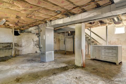 Tiny photo for 201 Seminole Drive, Madison Heights, VA 24572 (MLS # 364543)