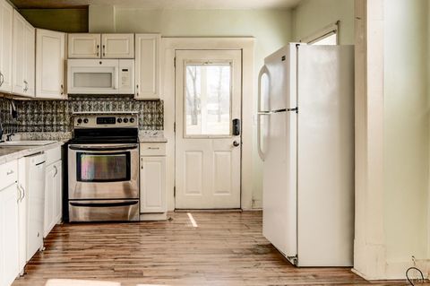 Tiny photo for 201 Seminole Drive, Madison Heights, VA 24572 (MLS # 364543)