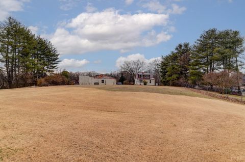 Tiny photo for 201 Seminole Drive, Madison Heights, VA 24572 (MLS # 364543)