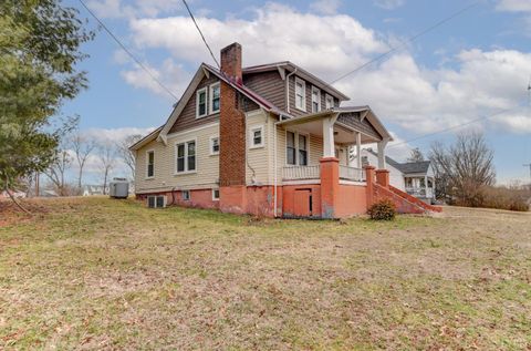 Tiny photo for 201 Seminole Drive, Madison Heights, VA 24572 (MLS # 364543)