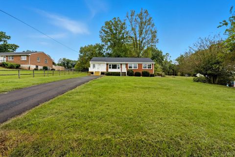 Tiny photo for 7119 Richland Drive, Lynchburg, VA 24502 (MLS # 362202)