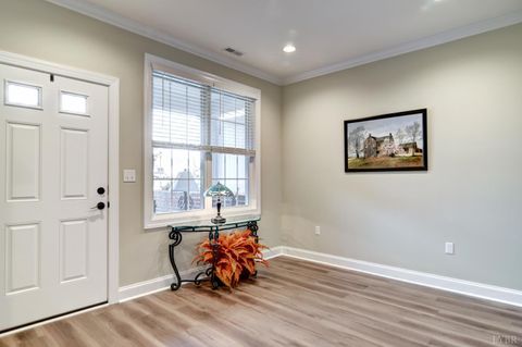 Tiny photo for 125 Villa Oak Circle, Bedford, VA 24523 (MLS # 363763)