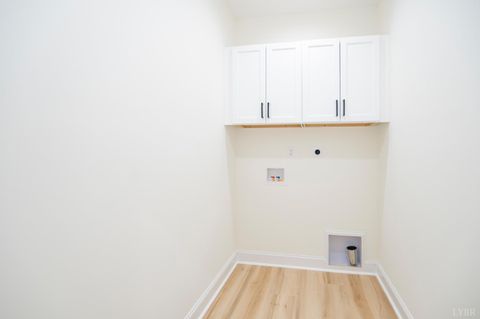 Tiny photo for 8 Live Oak Court, Forest, VA 24551 (MLS # 364680)