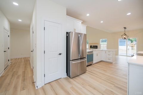 Tiny photo for 8 Live Oak Court, Forest, VA 24551 (MLS # 364680)