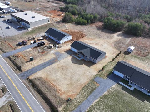 Tiny photo for 2266 Smith Mountain Lake Parkway, Huddleston, VA 24104 (MLS # 363738)